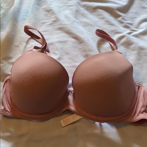 VS PINK light pink lightly lined bra